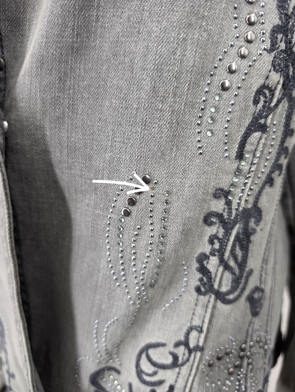 Reba Autumn Edge Embroidered Studded Gray Black Wash Stretch Denim Jean Jacket - Picture 8 of 11